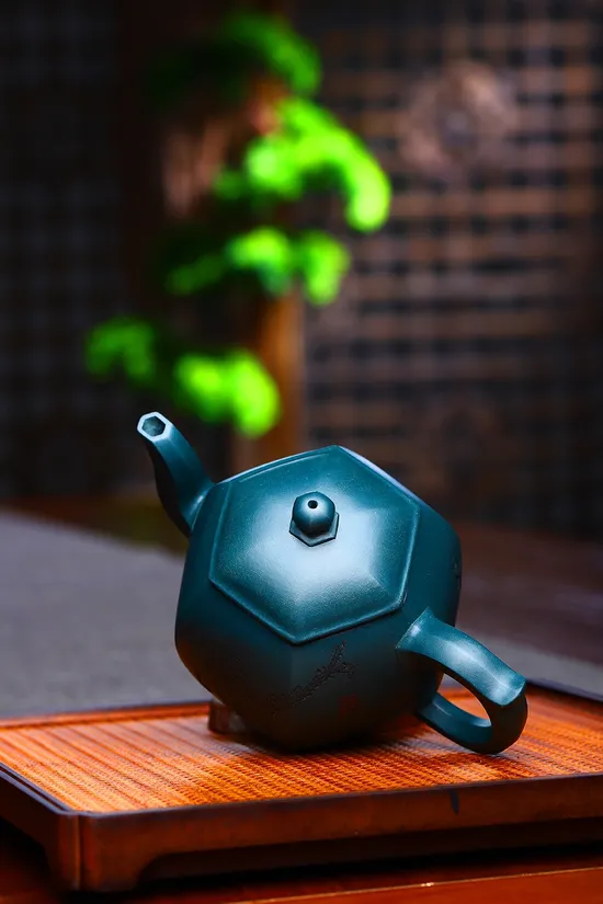 Zisha Teapots: Hexagonal Palace Lantern | Xu Liuming 4