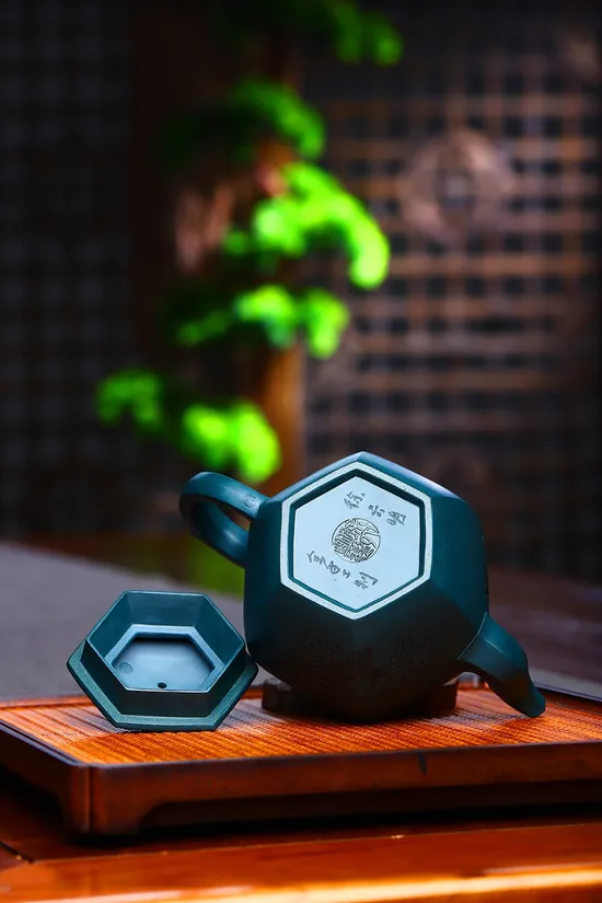 Zisha Teapots: Hexagonal Palace Lantern | Xu Liuming 6