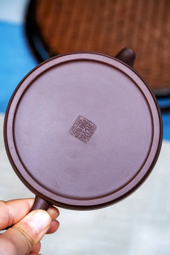 Zisha Teapots: Dark Fragrance | 6000 CNY 8