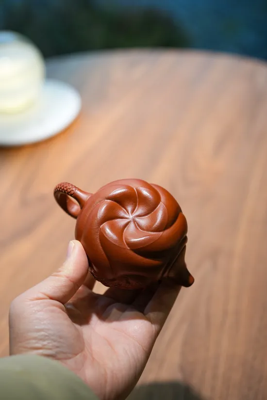 Zisha Teapots: Da Hong Pao clay | Fish Turning into Dragon 5