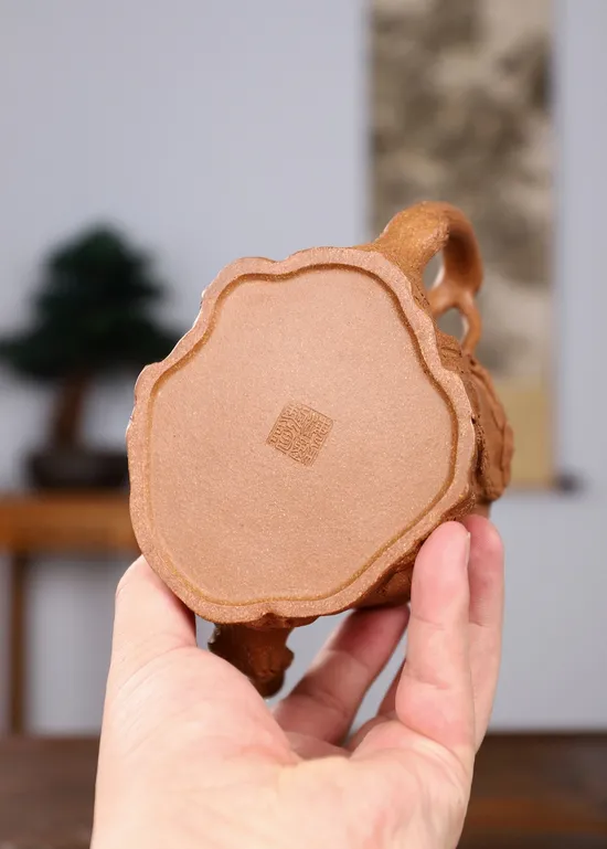 Zisha Teapots: Pine Trunk | aged dun mud 3