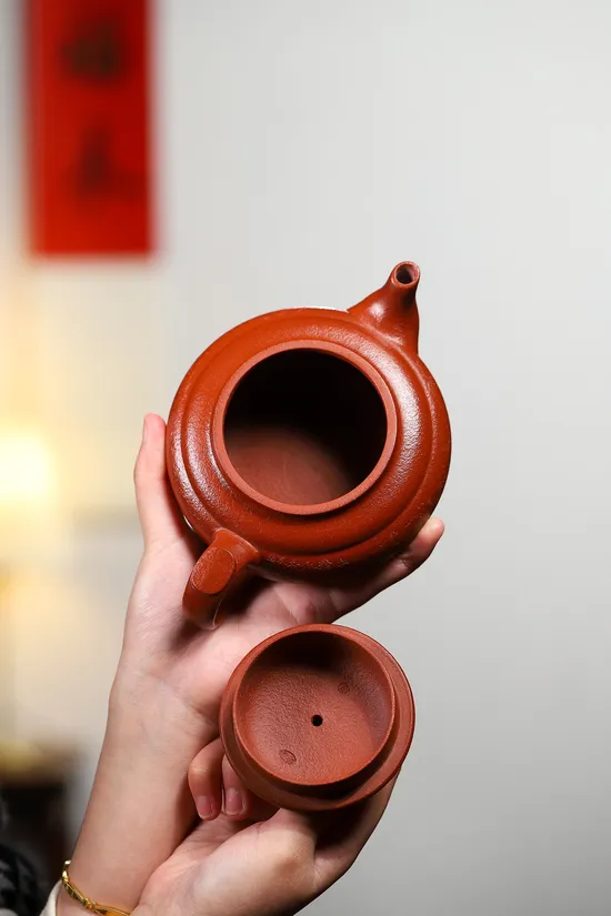 Premium Yixing Zisha Teapot | Artisan Crafted Clay Teapots 4