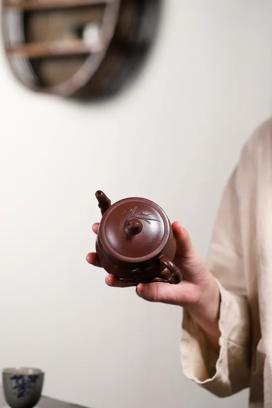 Premium Yixing Clay Teapot | Handcrafted Artisan Collectible 6