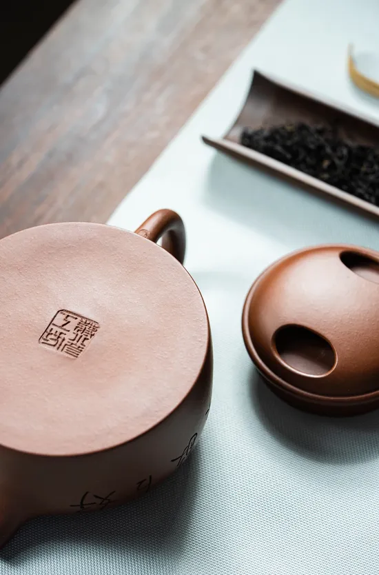 Yixing Zisha Teapot Masterpiece – Handcrafted Clay Artistry by Master Artist 5