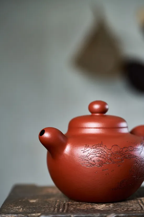 Yixing Teapot Dao Hong Duo Zhi - Handcrafted Purple Clay Artistry 2