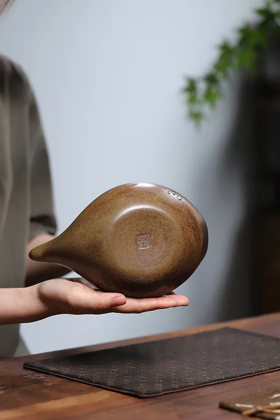 Zisha Teapots: Quhu Tiliang | 1950 CNY 5