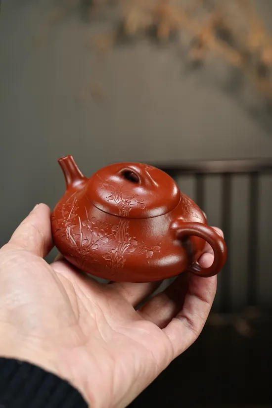 Zisha Teapots: CNY 1500 | 130cc capacity | Zhuni clay 2