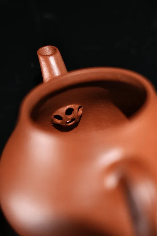 Zisha Teapots: Yixing zhuni clay | 900 CNY | Gao Li model 8