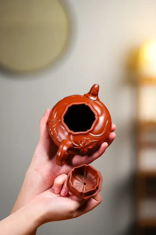 Zisha Teapots: Wind-Swept Hibiscus | Da Hong Pao clay 3