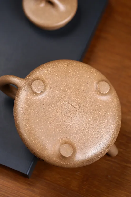 Zisha Teapots: 3900 CNY | Duan clay 2
