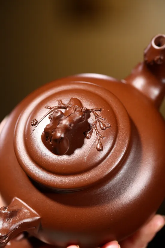 Zisha Teapots: Spring Herald Set | family-stored No. 4 well bottom slot clear clay 1