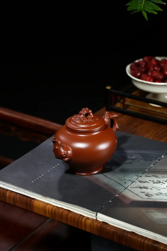 Zisha Teapots: Spring Herald Set | family-stored No. 4 well bottom slot clear clay 5
