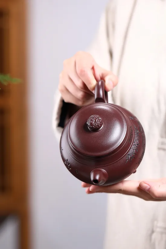 Zisha Teapots: 3300 CNY | Three-Legged Dragon Pearl 3
