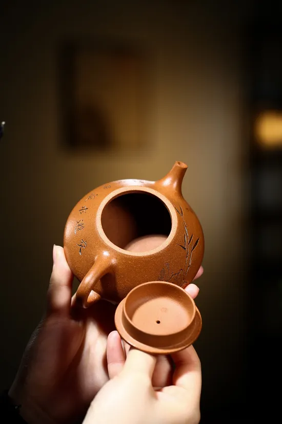 Zisha Teapots: Zhu Zhengqin | crab yellow clay 4