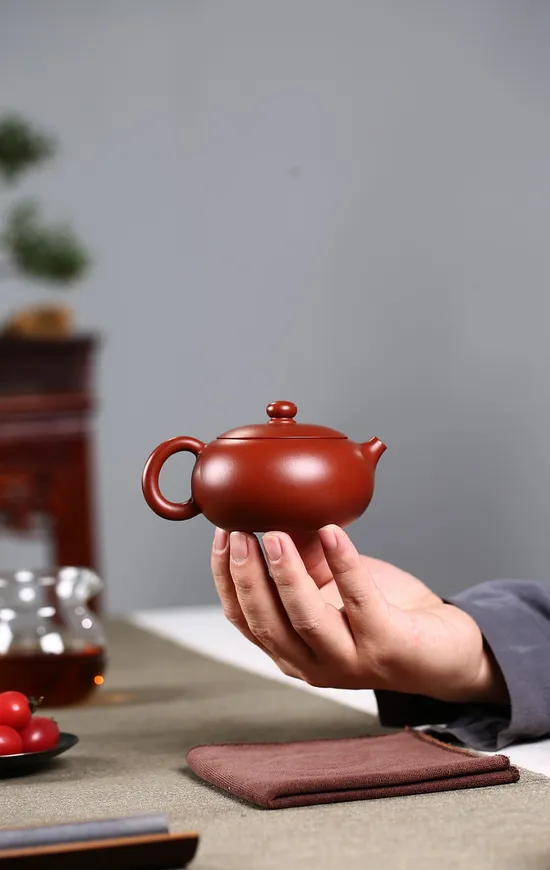 Premium Handcrafted Yixing Clay Teapot - Artisan Ceramic Teaware 7