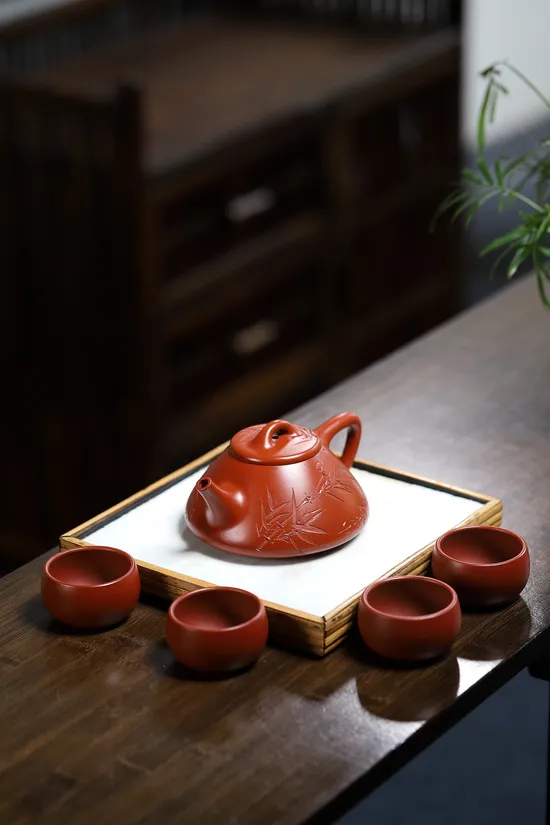 Handcrafted Yixing Zisha Teapot – Artisan Clay Teapot for Tea Lovers & Collectors 1