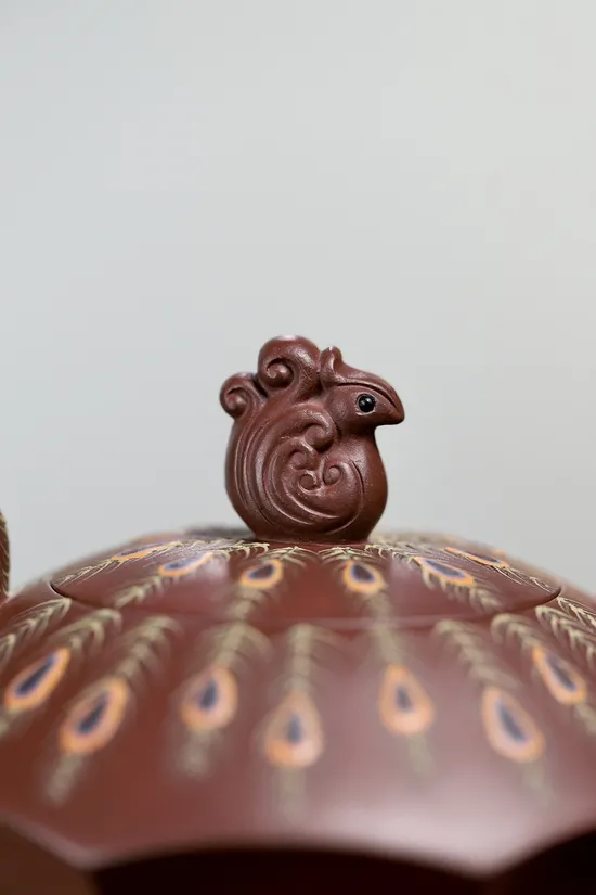 Handcrafted Yixing Purple Clay Peacock Teapot | Artisan Yuan Lianyun 4