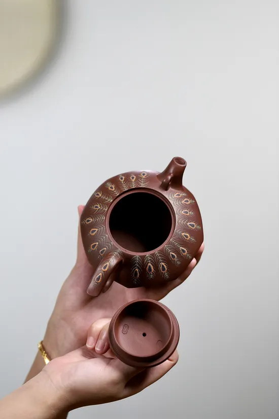 Handcrafted Yixing Purple Clay Peacock Teapot | Artisan Yuan Lianyun 6