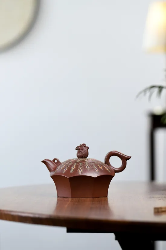 Handcrafted Yixing Purple Clay Peacock Teapot | Artisan Yuan Lianyun 7