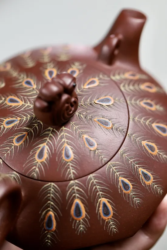 Handcrafted Yixing Purple Clay Peacock Teapot | Artisan Yuan Lianyun 8