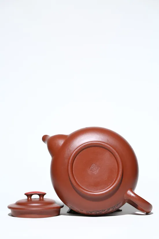 Zisha Teapots: 9 | 000 CNY | 1440cc 1