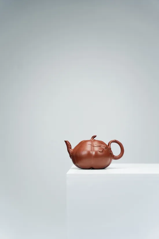 Premium Yixing Zhu Clay Teapot 280cc | Handcrafted Artisan Pottery 8