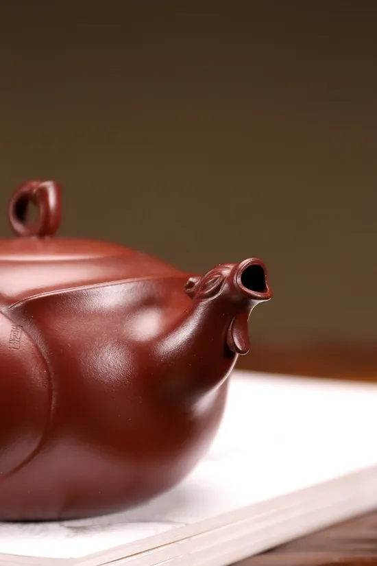 Handcrafted Yixing Zisha Teapot | Artisan Clay Teapot Collection 5