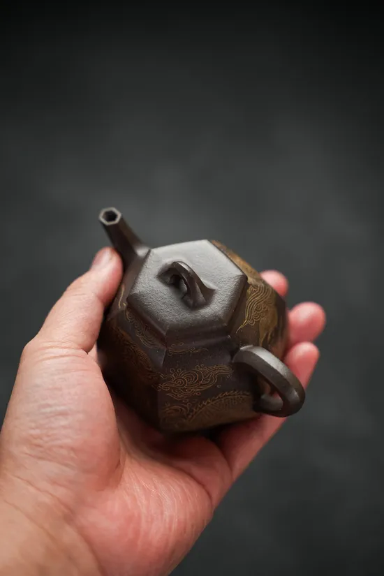 Zisha Teapots: 165cc | 2100 CNY 3