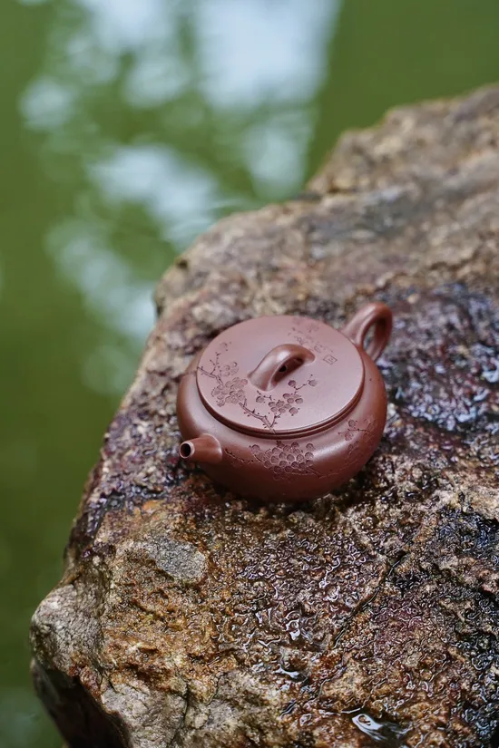 Handcrafted Yixing Teapot - Antique Design & Premium Zisha Clay 5