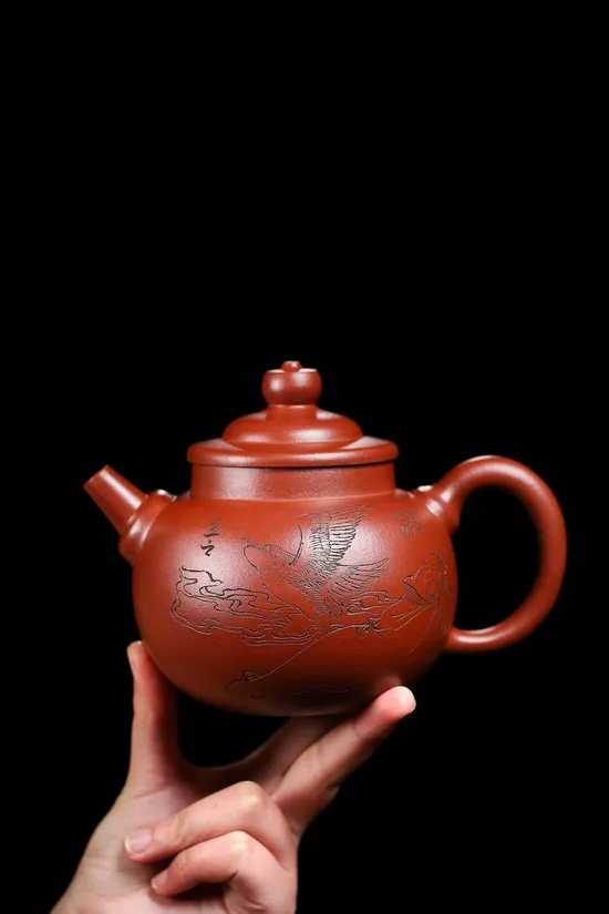 Zisha Teapots: 6000 CNY | Hongpilong clay 6
