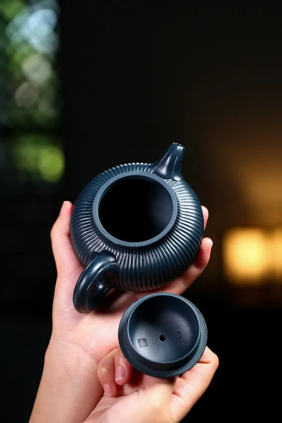 Zisha Teapots: 3600 CNY | Tianqing clay 8