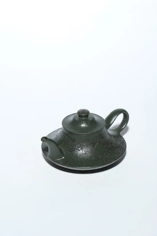 Zisha Teapots: 3300 CNY | 290cc 8