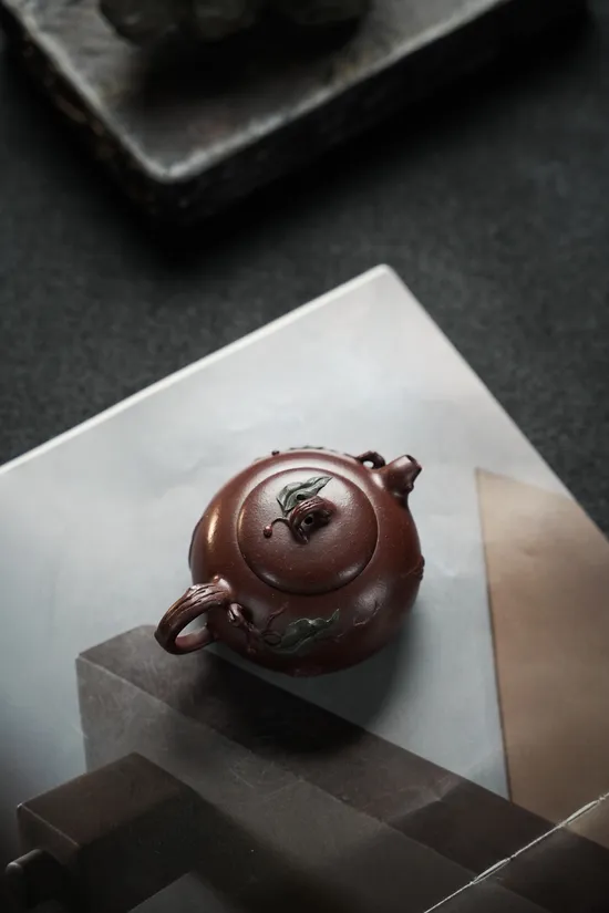 Zisha Teapots: aged purple clay | hand-paste-on flower technique 2