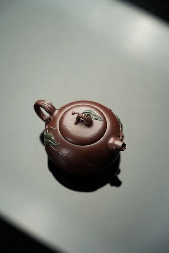 Zisha Teapots: aged purple clay | hand-paste-on flower technique 3