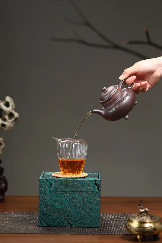 Zisha Teapots: 1440 CNY | Three-legged Cloud Furnace 6
