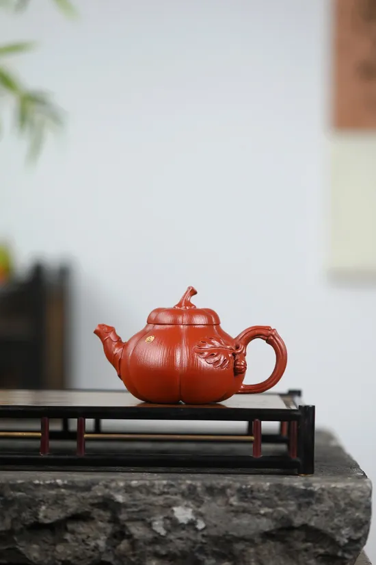 Premium Yixing Clay Teapot: Handcrafted Artisan Teapot for Tea Lovers 1