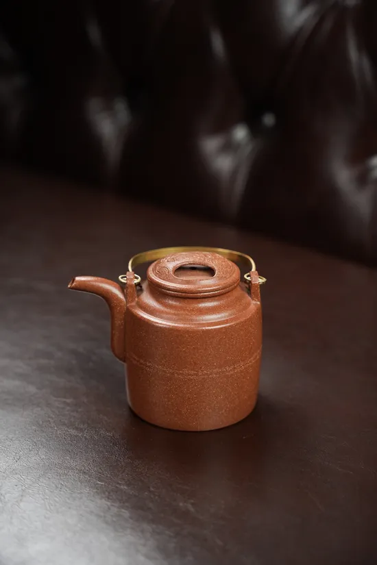Premium Yixing Zisha Teapot | Authentic Handcrafted Clay Artistry 1