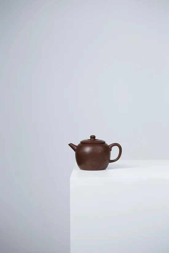 Artisan Yixing Zisha Teapot 160cc | Classic Bamboo Design 7