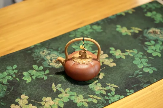 Handcrafted Yixing Clay Teapot | Artisan Pumpkin-shaped Zisha Pot – 180cc 3