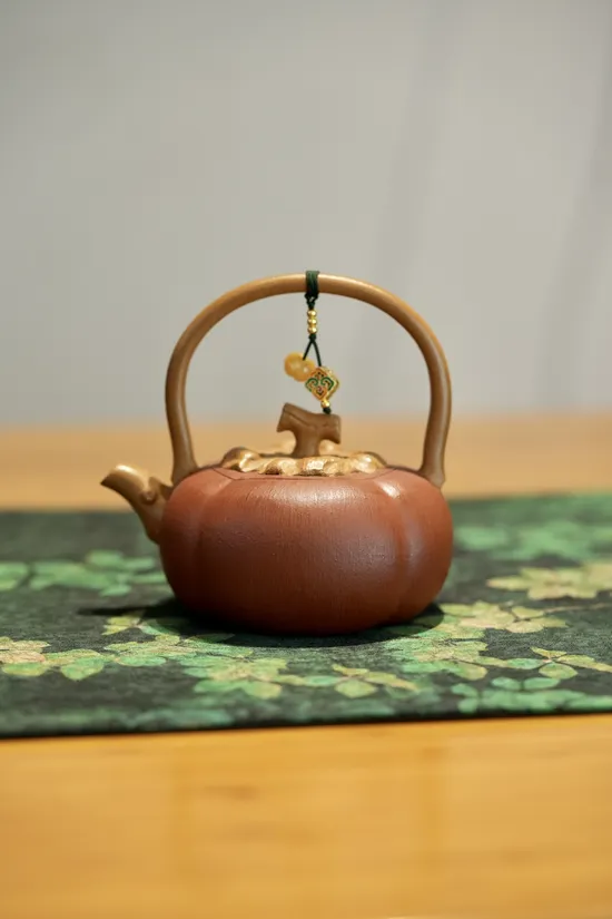 Handcrafted Yixing Clay Teapot | Artisan Pumpkin-shaped Zisha Pot – 180cc 5