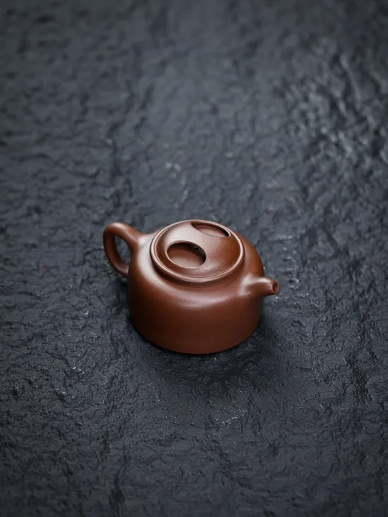 Zisha Teapots: Ox-Lid Lotus Seed | premium purple clay 4