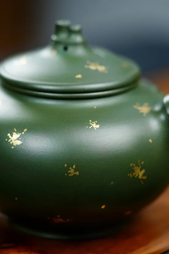 Zisha Teapots: 2400 CNY | Modest Bamboo 3