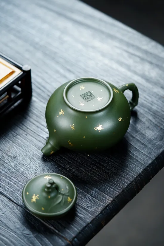 Zisha Teapots: 2400 CNY | Modest Bamboo 5