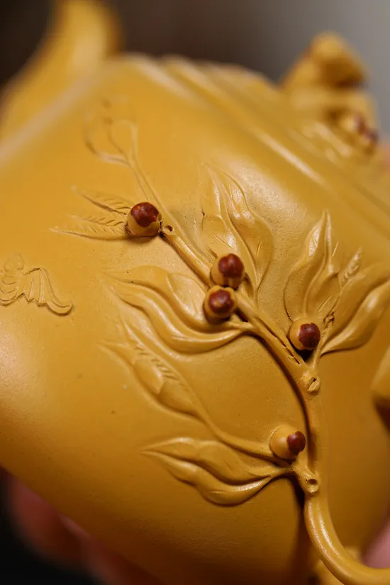 Zisha Teapots: Golden Zhu Ni clay | Five Bats Holding a Peach 5