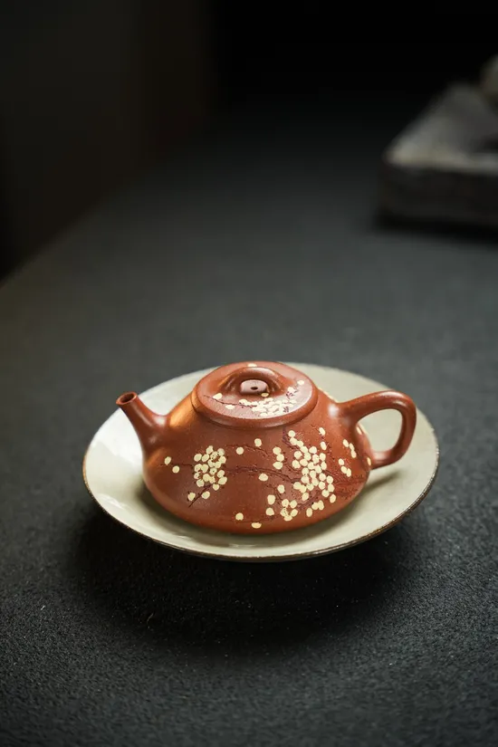 Premium Yixing Teapot | Handcrafted 180cc Zisha Clay Artisan Pot 1