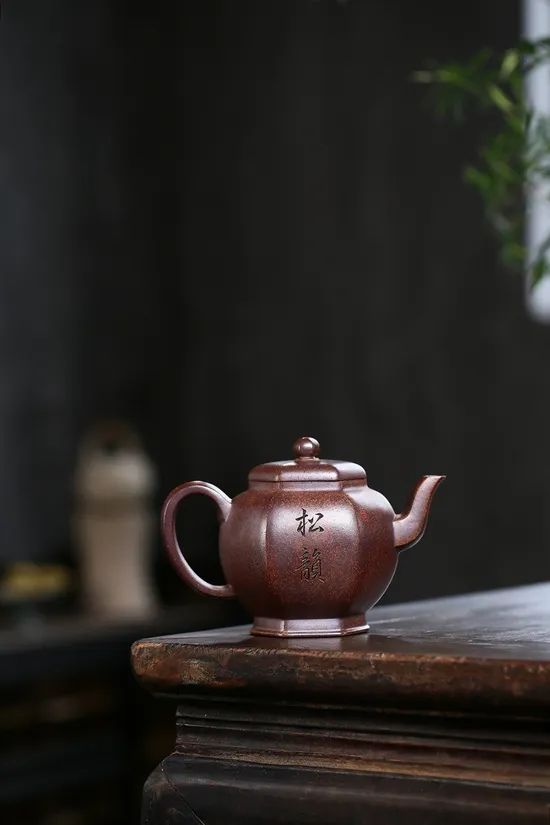 Premium Yixing Zisha Clay Teapot | Artisan Jiang Yaping's Hexagonal Masterpiece 7