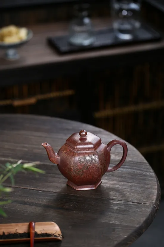 Premium Yixing Zisha Clay Teapot | Artisan Jiang Yaping's Hexagonal Masterpiece 8