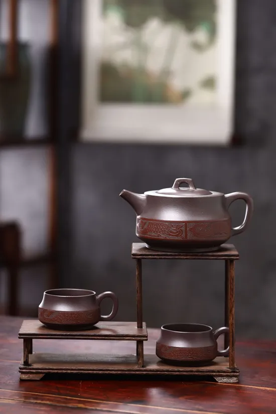 Premium Yixing Zisha Teapot Set – Rare Clay, Artisan Crafted 3