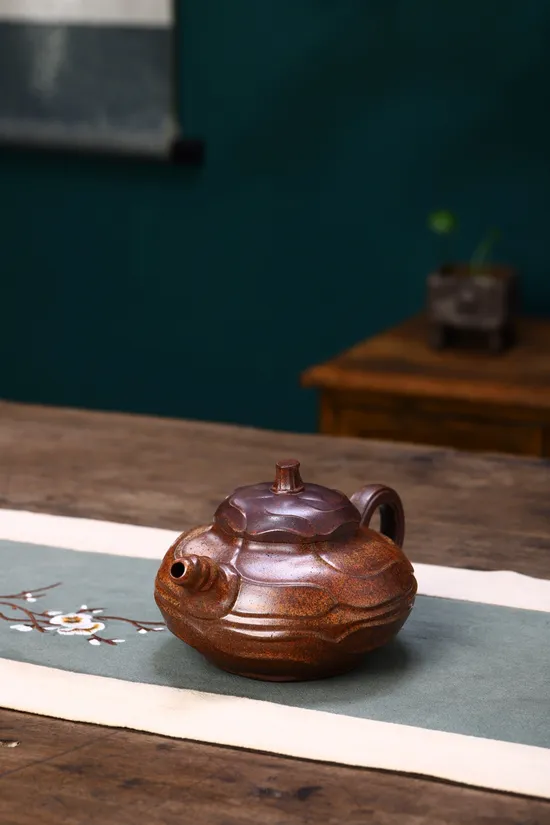 Luxury Yixing Teapot – Rare Dragon Bone Clay Collectible Art 1