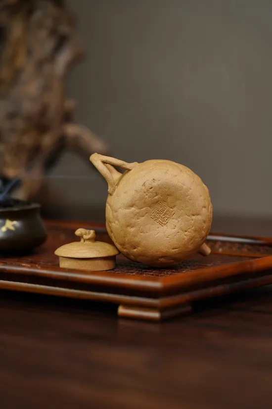Zisha Teapots: Original Old Duan Clay | Seven-Hole Spout 4